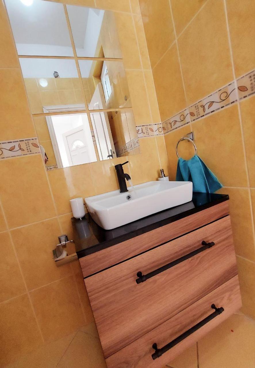 Apartmani Radovic Bijela Δωμάτιο φωτογραφία